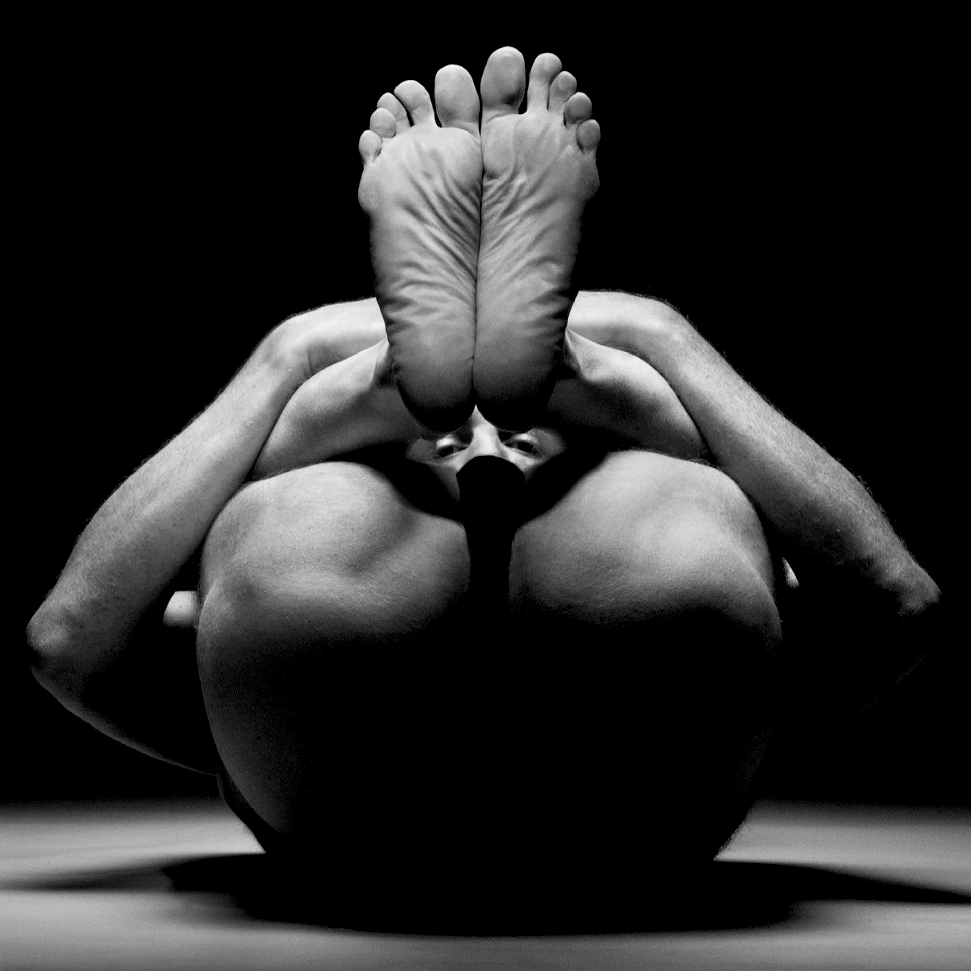 Light of Yoga Nudes 09